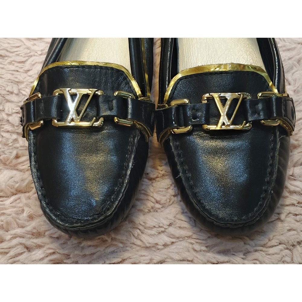 Louis Vuitton Gloria Loafers Black Leather Gold LV Logo Driving Shoes MFA0140 37